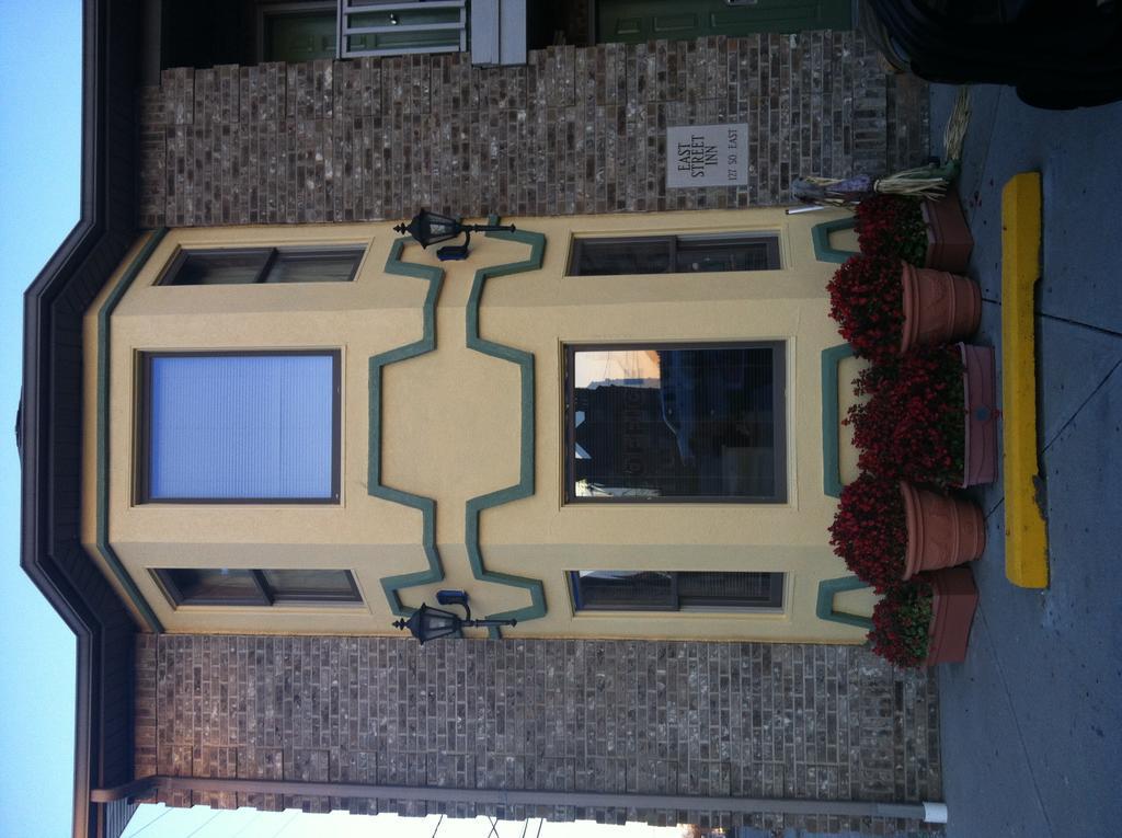 East Street Inn & Suites Tipton Exterior photo