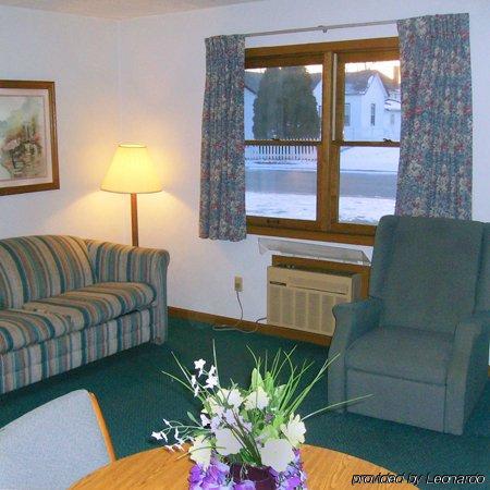 East Street Inn & Suites Tipton Room photo